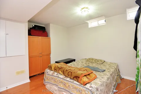 1 Blaketon Court, ON L6P 1G4