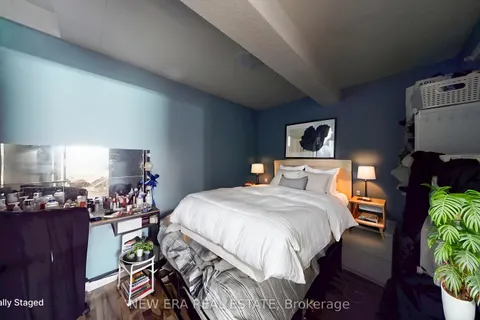 624 Rossellini Drive, ON L5W 1M3