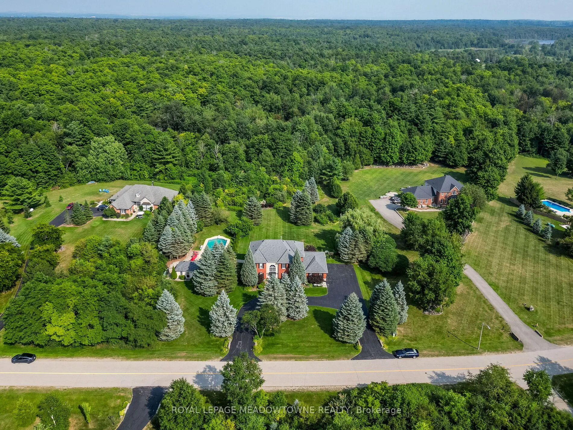 8 Deer Run Crescent, ON L7J 2L7