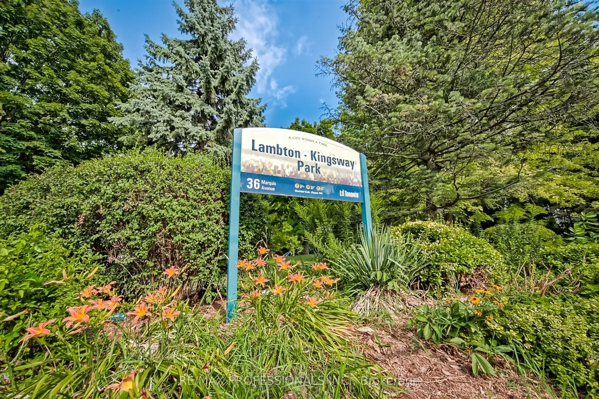 96 Dunedin Drive, ON M8X 2K5