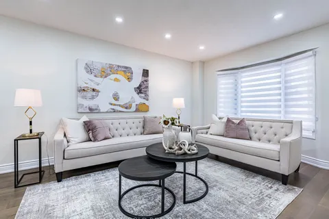 3 Hawkway Court, ON L6Y 4K7