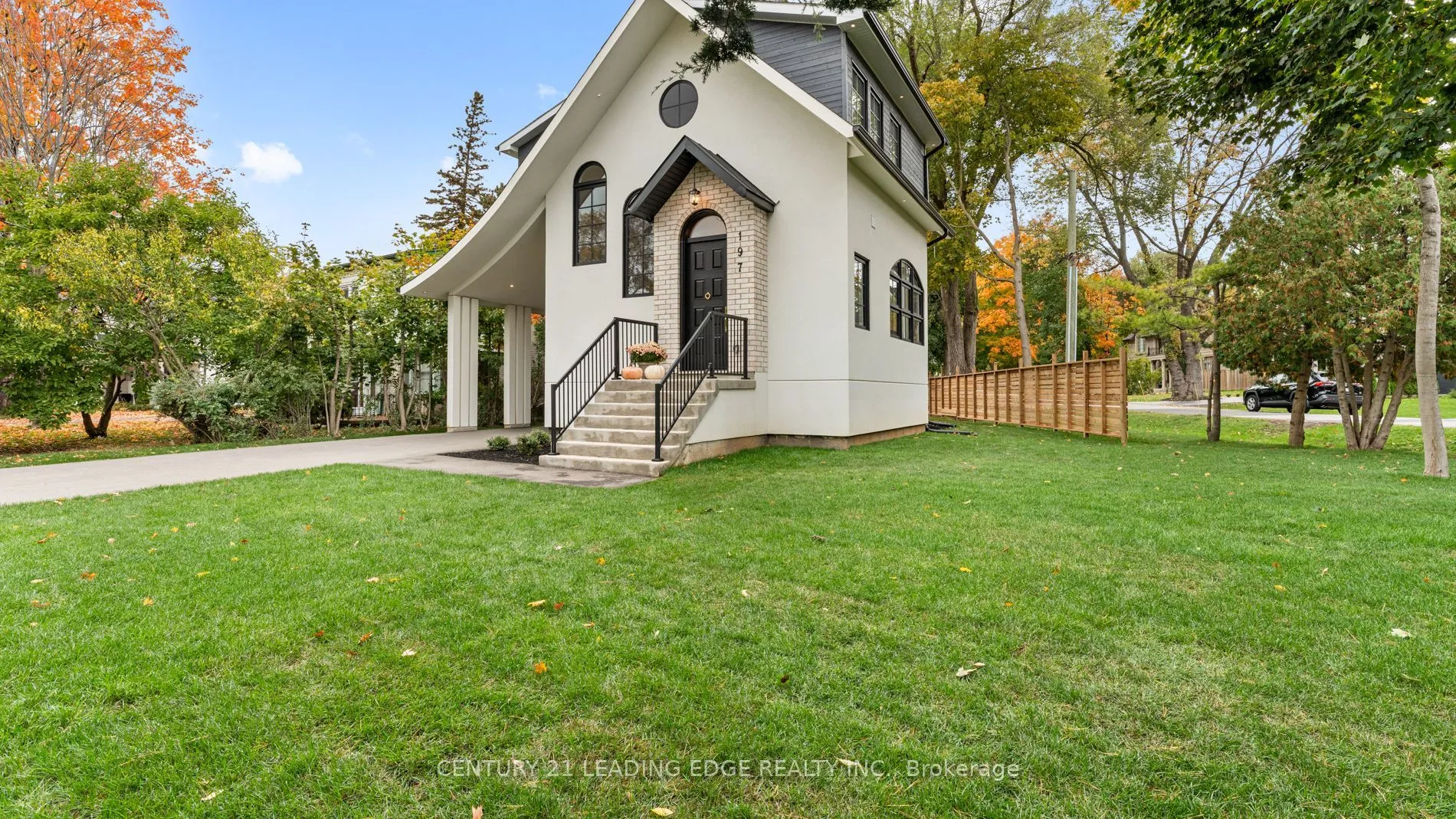 197 Glen Oak Drive, ON L6K 2J3