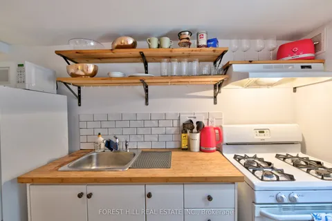 325 Westmoreland Avenue, ON M6H 3A6