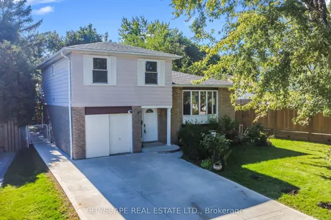 3 Geneva Crescent, ON L6S 1K9