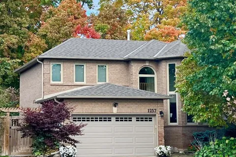 1257 McCraney Street, ON L6H 3A3