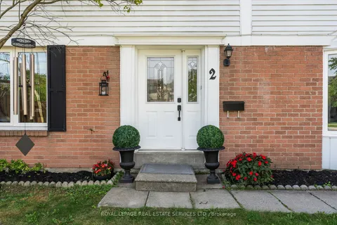 2 Mangrove Road, ON L6S 3Y1