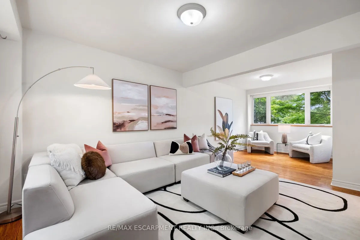 463 Grand Boulevard, ON L6H 1P2