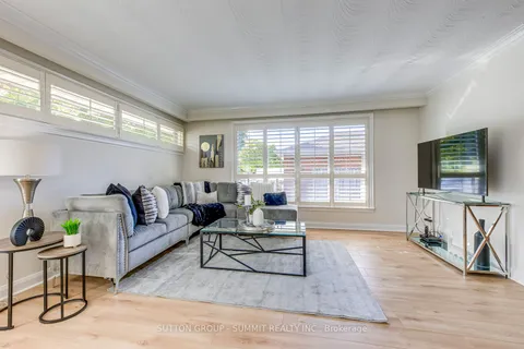 42 Winnipeg Road, ON M9P 2E4