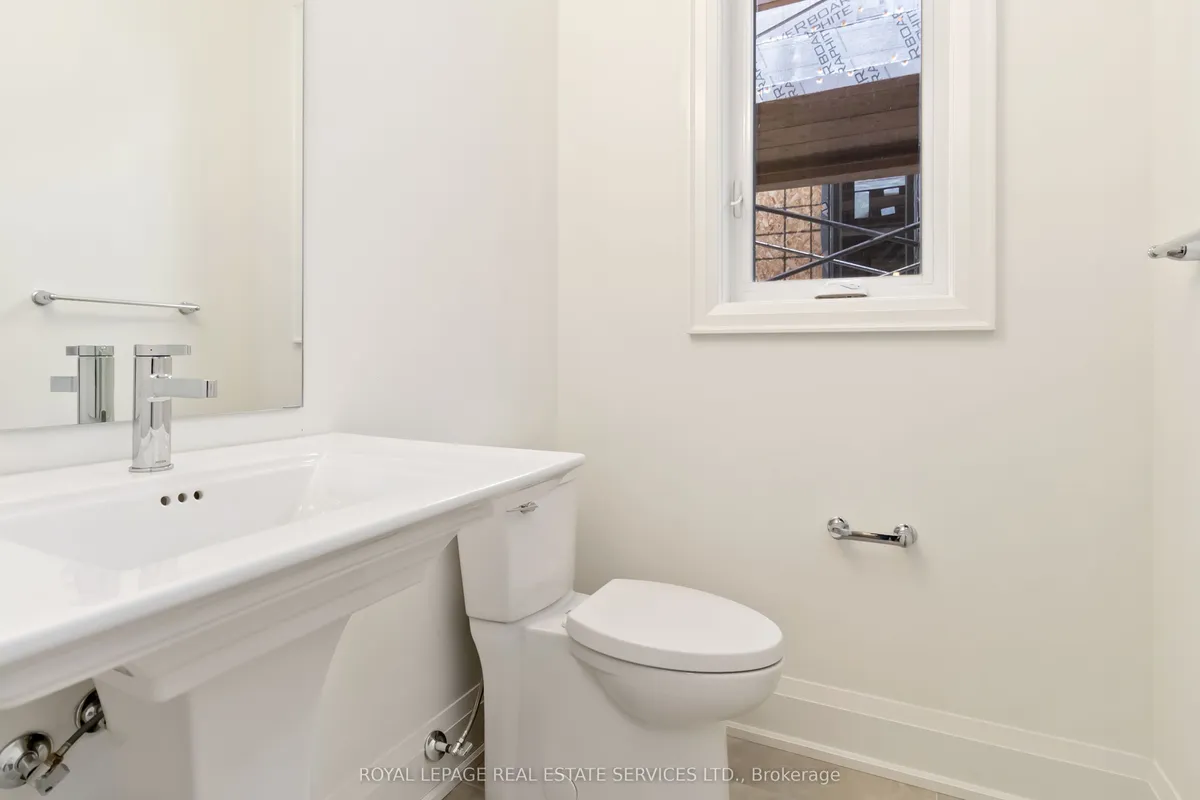 3303 Taha Gardens, ON L6M 5R9