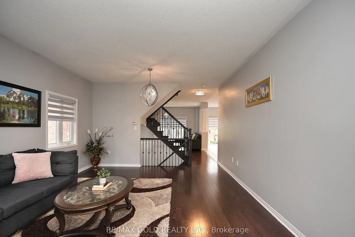 96 Ledger Point Crescent, ON L6R 3W1