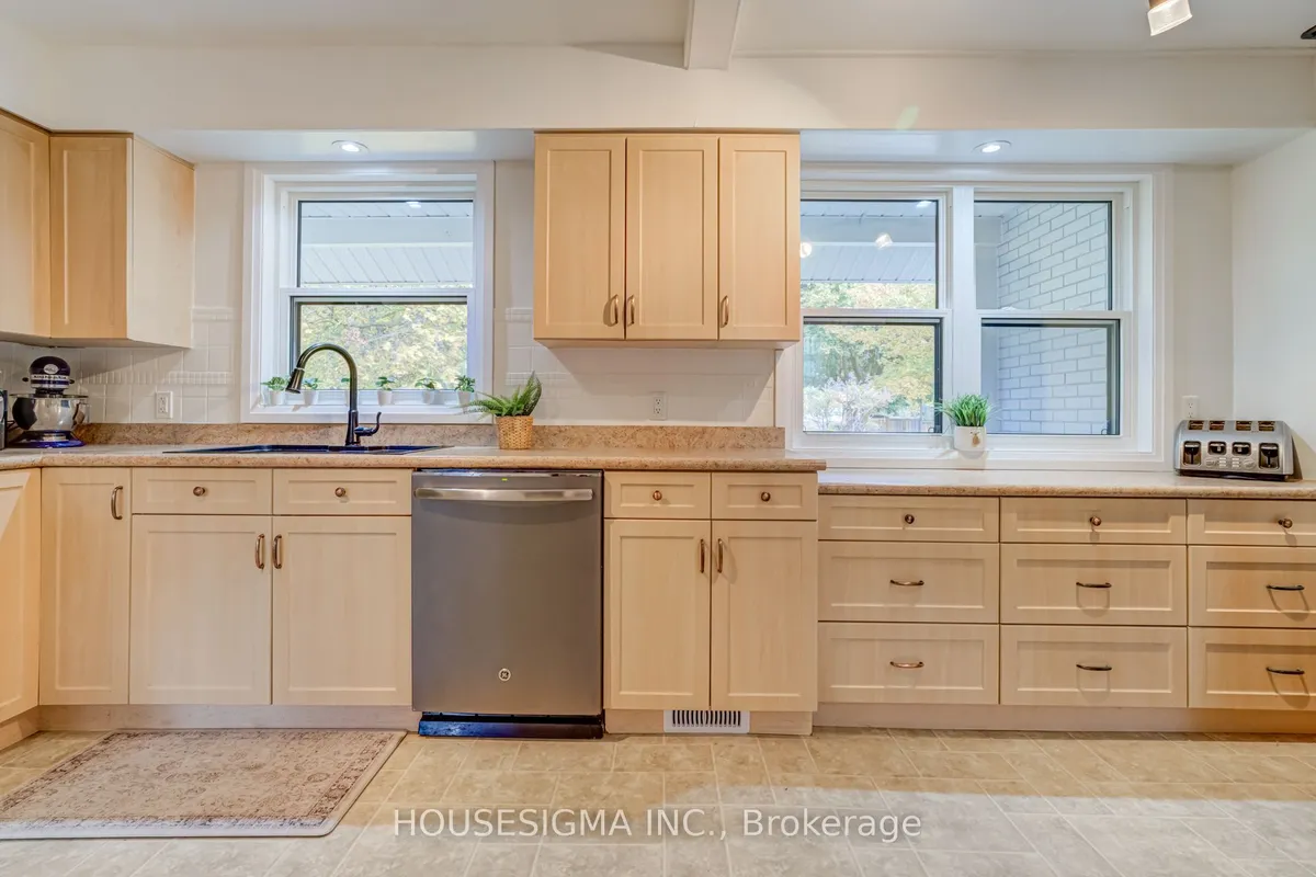 32 Glenforest Road, ON L9W 1A5