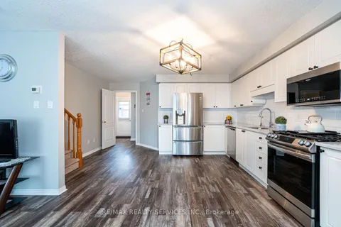 73 Montgomery Boulevard, ON L9W 5H6