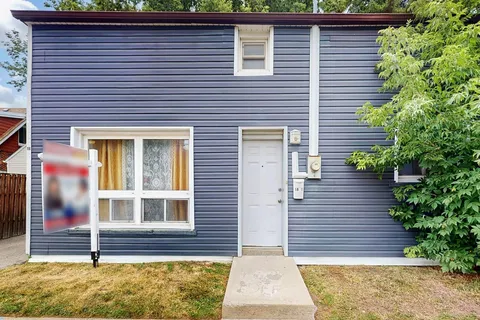 18 Mary Street, ON L6W 2R1