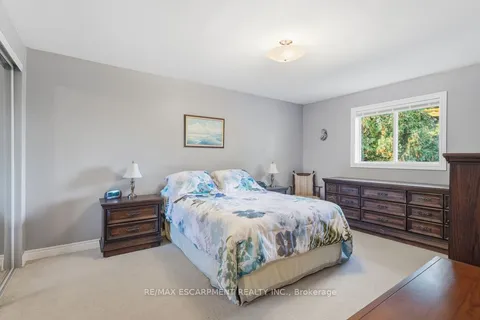 5119 Cherryhill Crescent, ON L7L 4B8