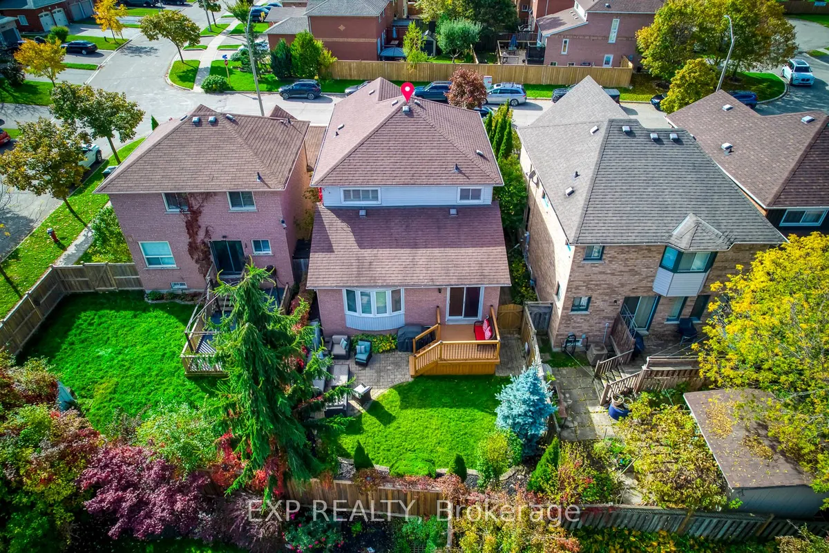 6657 Meteor Court, ON L5N 7H9