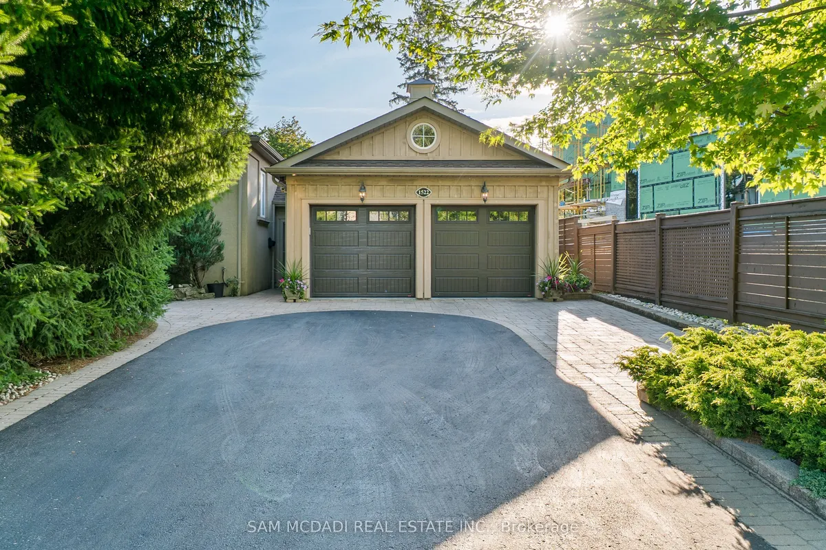 1522 Glenhill Crescent, ON L5H 3C5