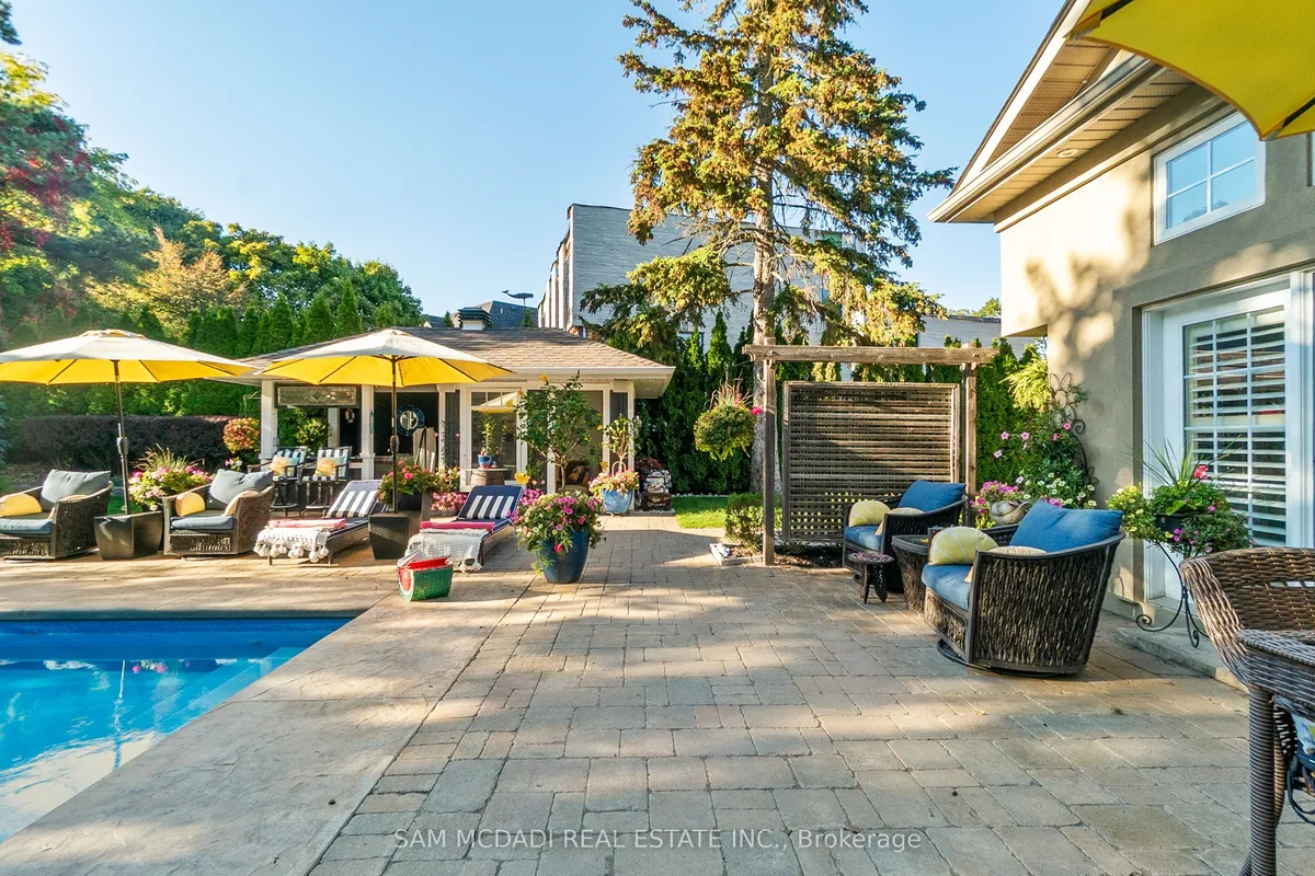 1522 Glenhill Crescent, ON L5H 3C5