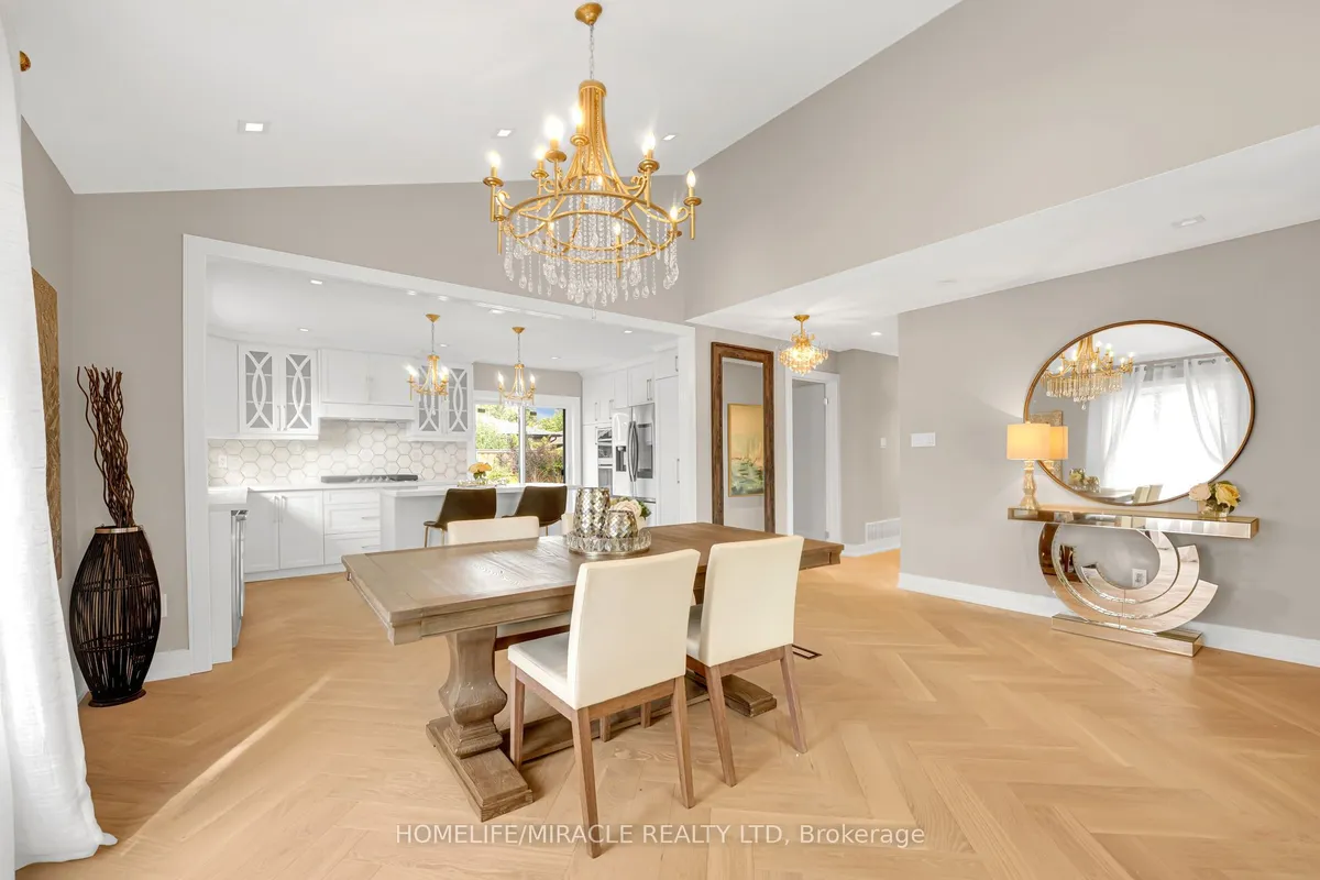 125 Elmcrest Road, ON M9C 3R5