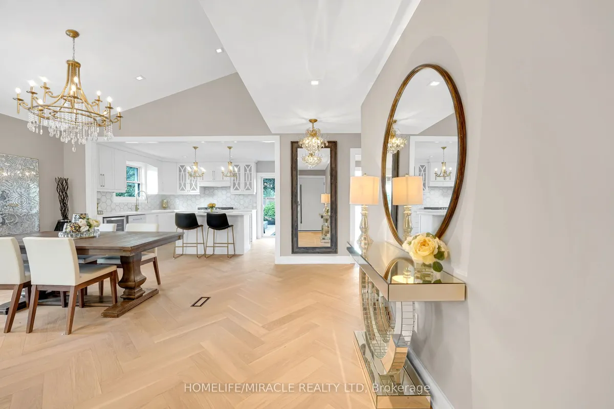 125 Elmcrest Road, ON M9C 3R5