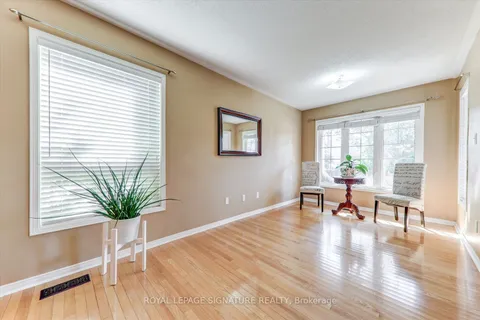 72 Fairhill Avenue, ON L7A 2E8