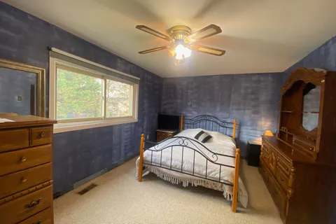 142 Parkview Drive, ON L9W 3J4