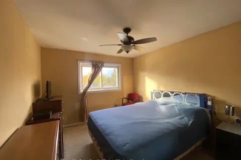 142 Parkview Drive, ON L9W 3J4