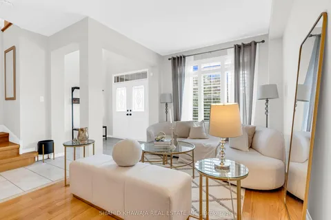 4813 St. Martin Mews, ON L5M 7K1