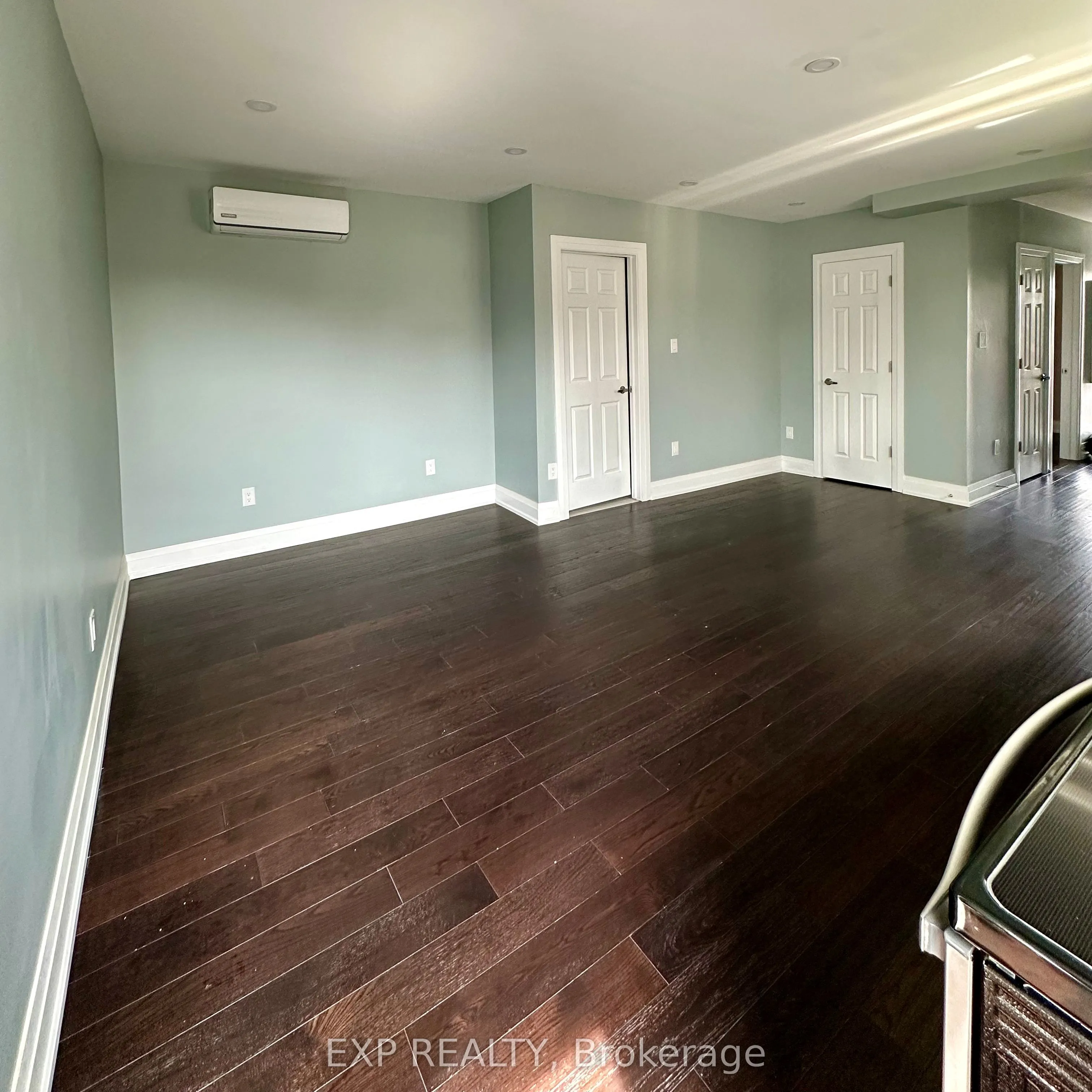 6 Lapp Street, ON M6N 3W6