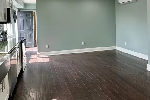 6 Lapp Street, ON M6N 3W6