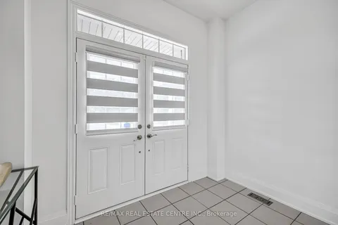 425 Bussel Crescent, ON L9T 0W7