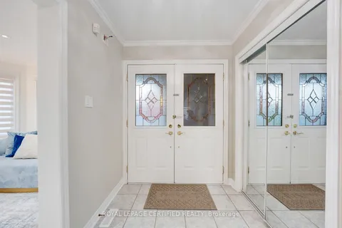 111 Letty Avenue, ON L6Y 5E1