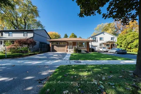 443 Atwater Avenue, ON L5G 2A4