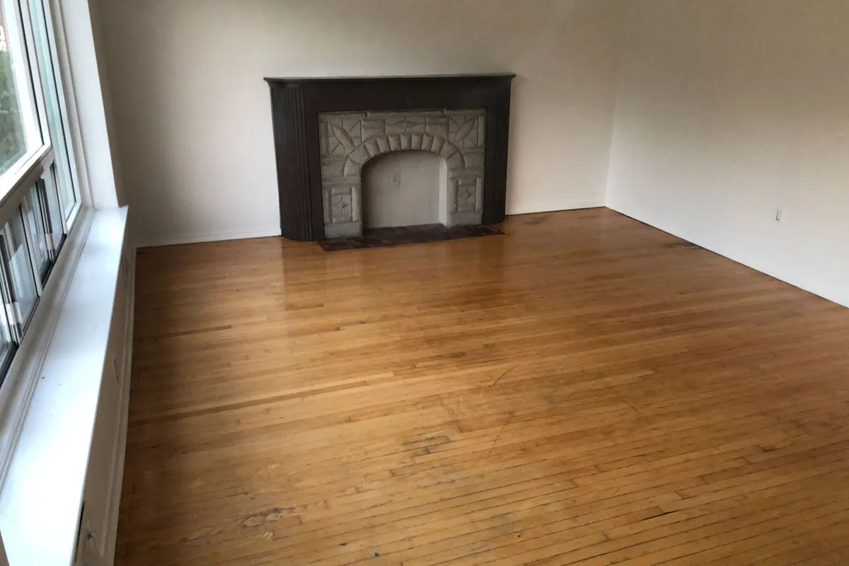 54 Garside Crescent, ON M6M 2Z6