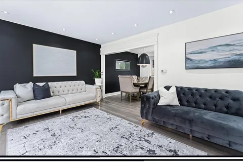 2594 Bromsgrove Road, ON L5J 1M2