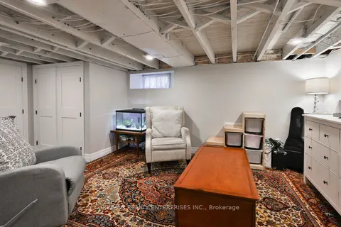 44 Mississauga Road, ON L5H 2H8