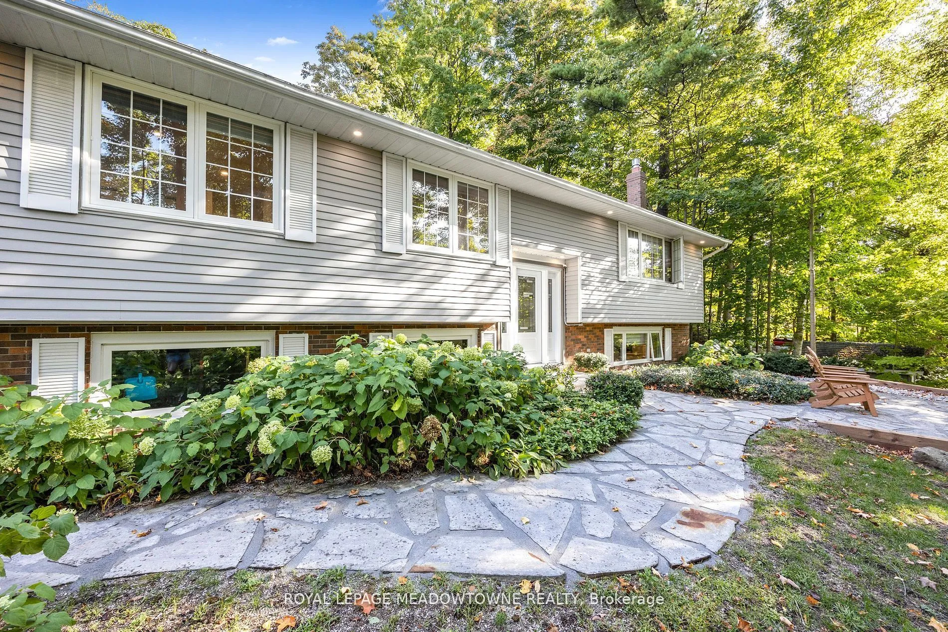 106 Campbell Avenue, ON L0P 1B0