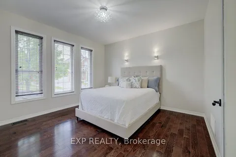 953 Gastle Way, ON L9T 0Z9