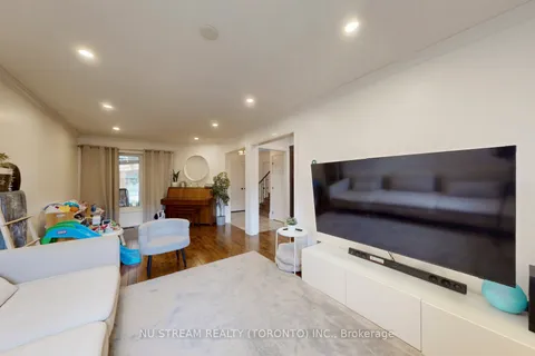 3926 Hazelridge Road, ON L5N 6Z4