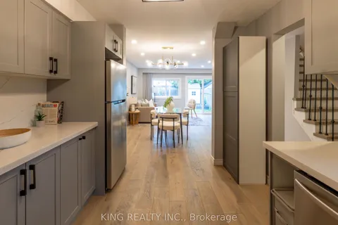 141 Ripley Court, ON L6H 1H2