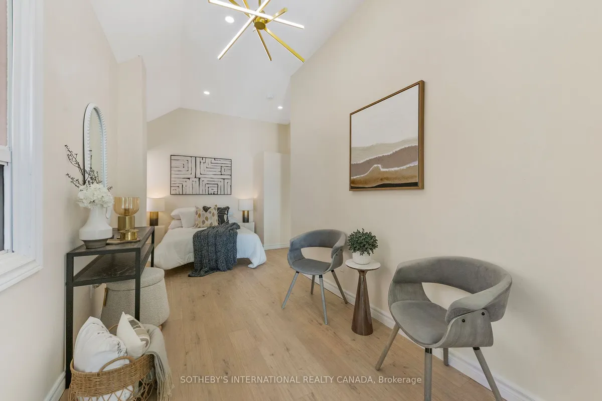 70 Dunraven Drive, ON M6M 1H2