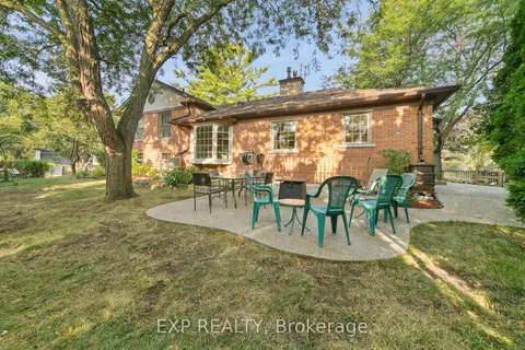 2565 Claymore Crescent, ON L5C 3A2