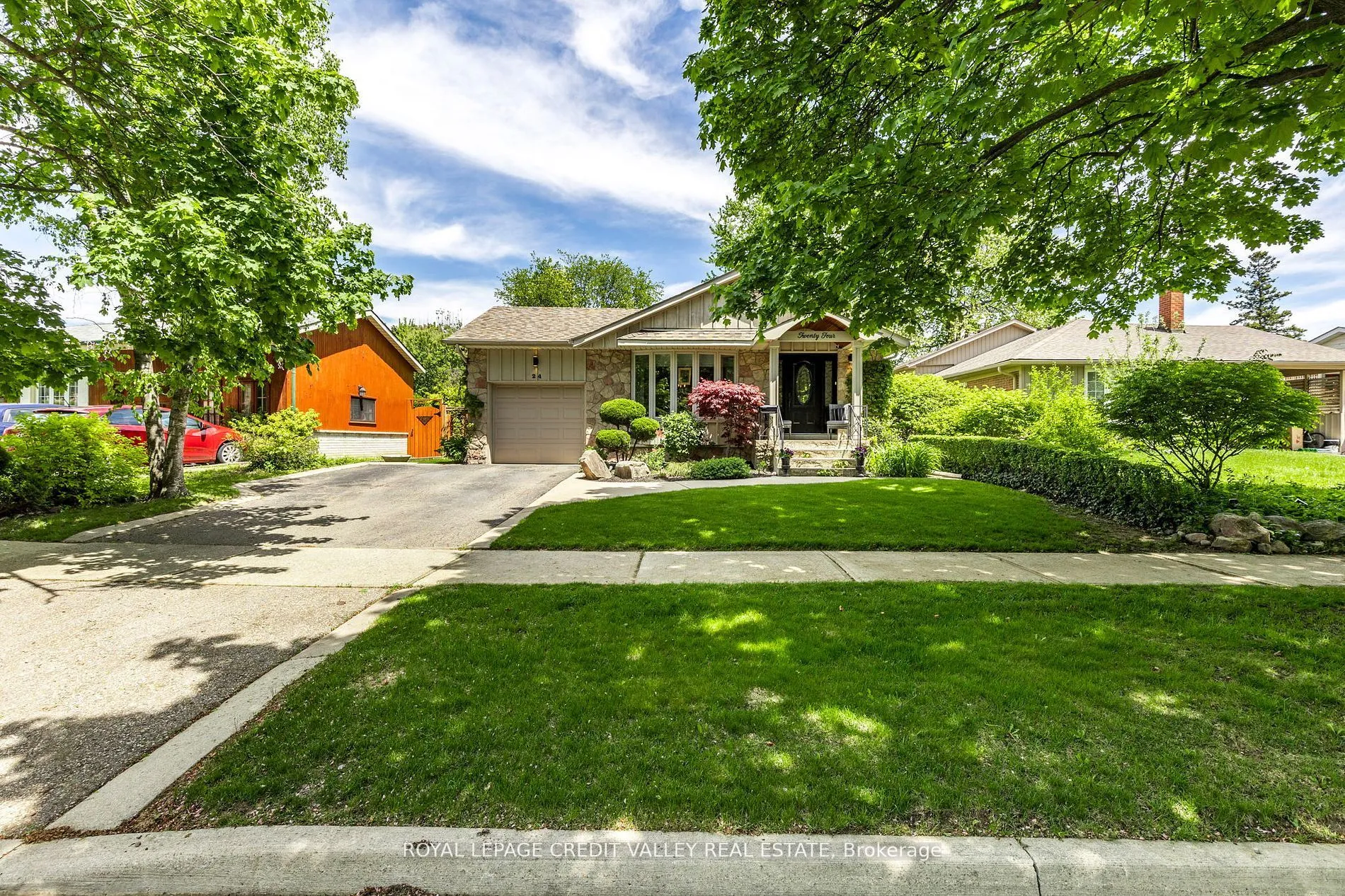 24 Ladore Drive, ON L6Y 1V5