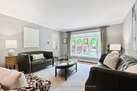 24 Ladore Drive, ON L6Y 1V5