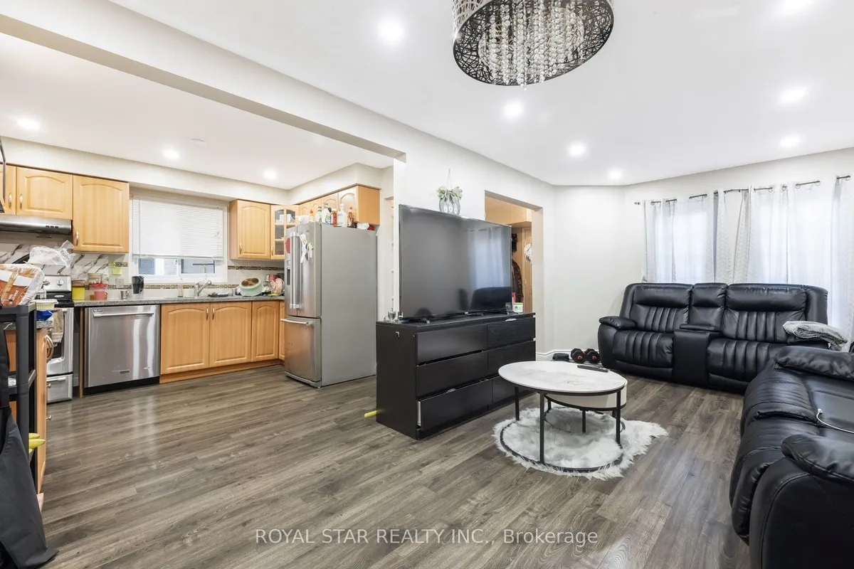 137 Ecclestone Drive, ON L6X 3P7