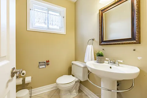 214 Vance Drive, ON L6L 3L1