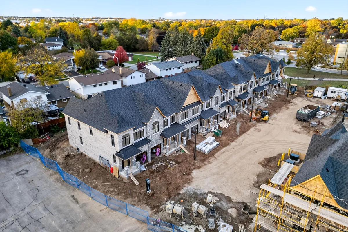 600 Maplehill Drive, ON L7N 2W3