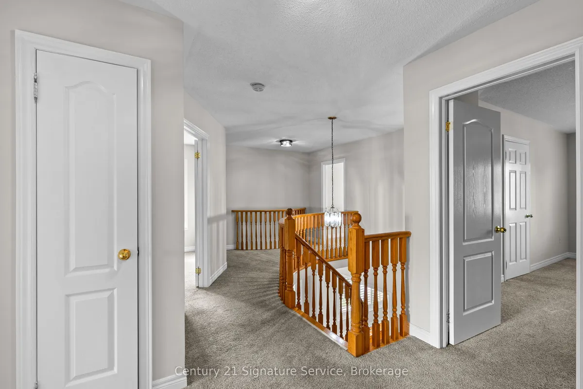 54 Millhouse Mews, ON L6Y 5J8