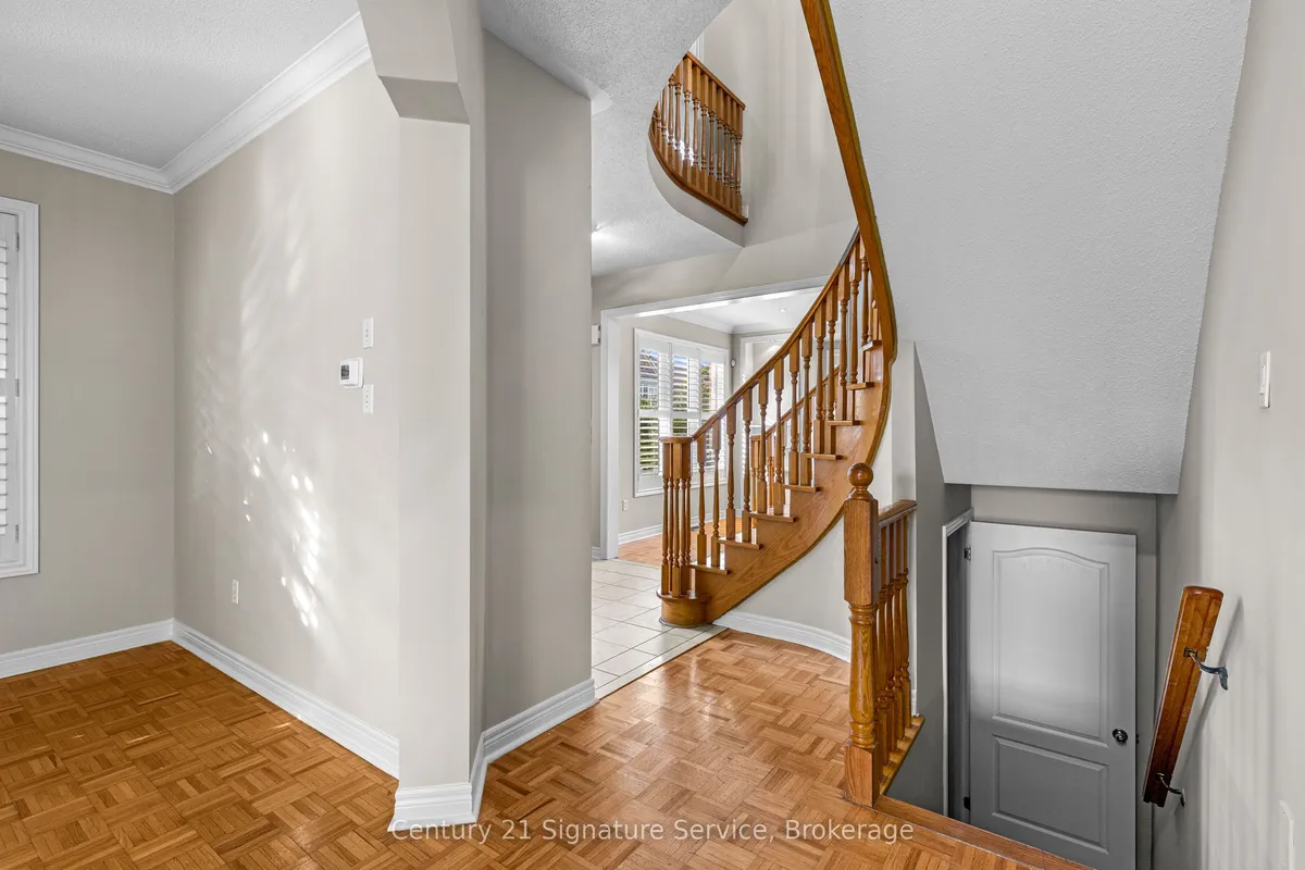 54 Millhouse Mews, ON L6Y 5J8