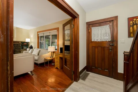 14 Academy Road, ON L7G 3N8