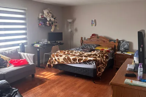 26 Brownridge Court, ON L6W 4L4